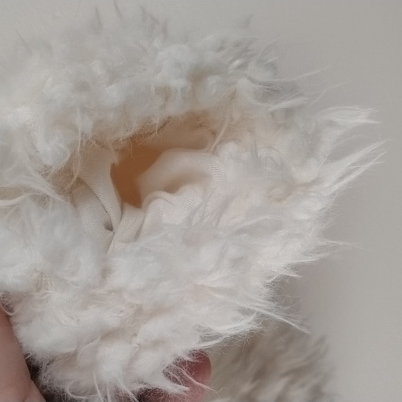 XXI White Faux Fur Mob Wife Statement Jacket - Picture 13 of 16